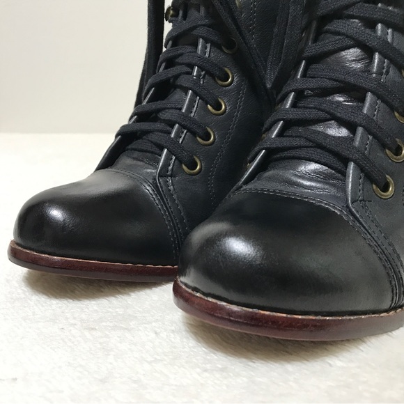 Aldo Black Leather Tie Up Booties Size 8 - Picture 7 of 11